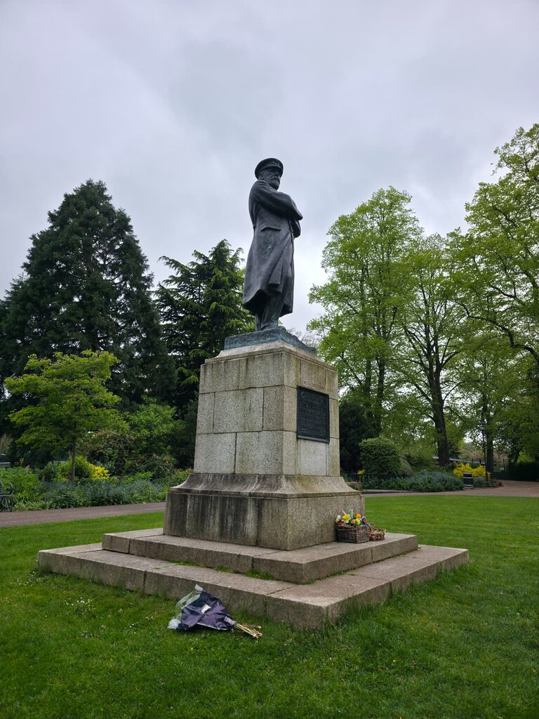 Captain Edward John Smith Statue Captain Edward John Smith Statue